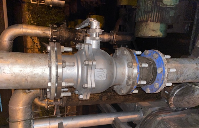 ung dung van bi inox