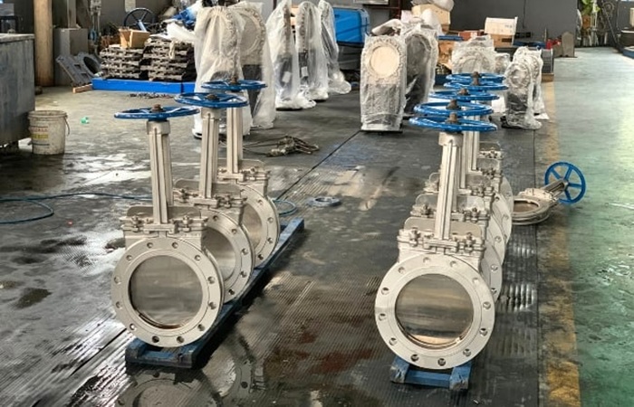 Van cửa dao inox 304