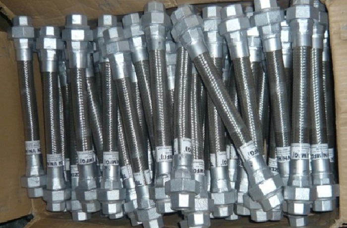 Khớp nối mềm rắc co inox