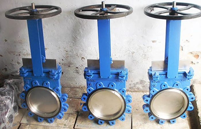 Van cổng dao Trung Quốc